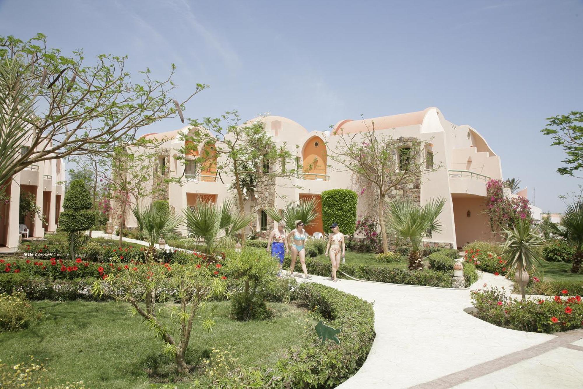 Shams Alam Beach Resort Abū Ghuşūn Exterior foto